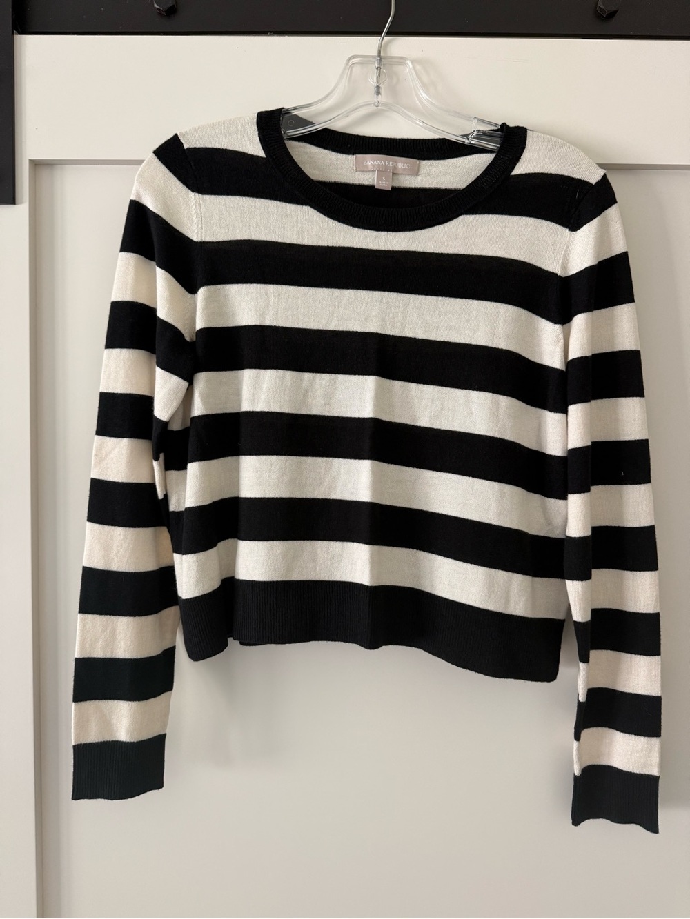 Banana Republic Striped Black & White Crewneck Sweater